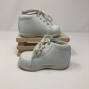Stride Rite Jamie ll White Leather Baby Shoes Size 3XXW